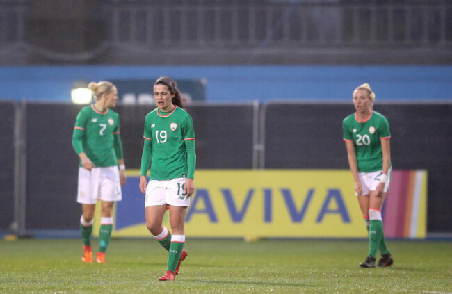 amy-boyle-carr-dejected