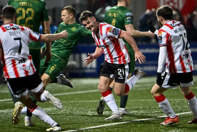 danny-mullen-celebrates-after-scoring