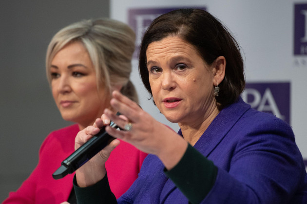 london-uk-08-feb-2024-pictured-newly-elected-northern-ireland-first-minister-michelle-oneill-l-with-president-of-sinn-fein-mary-lou-mcdonald-r-speaks-at-a-press-conference-organised-by-the