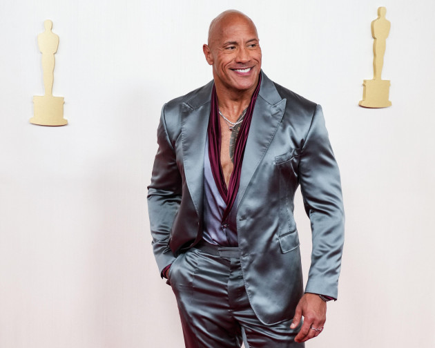 los-angeles-usa-10th-mar-2024-dwayne-johnson-walking-on-the-red-carpet-at-the-the-96th-academy-awards-held-by-the-academy-of-motion-picture-arts-and-sciences-at-the-dolby-theatre-in-los-angeles-c