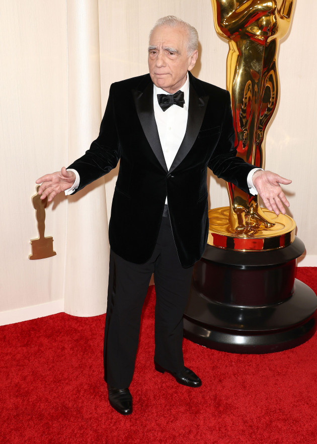 los-angeles-usa-10th-mar-2024-martin-scorsese-walking-on-the-red-carpet-at-the-the-96th-academy-awards-held-by-the-academy-of-motion-picture-arts-and-sciences-at-the-dolby-theatre-in-los-angeles