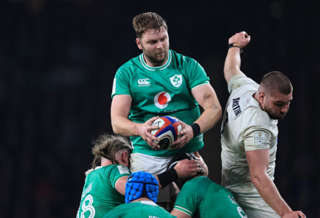 iain-henderson-in-a-lineout