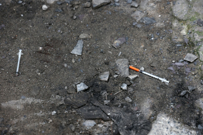 used needles 095_90670321