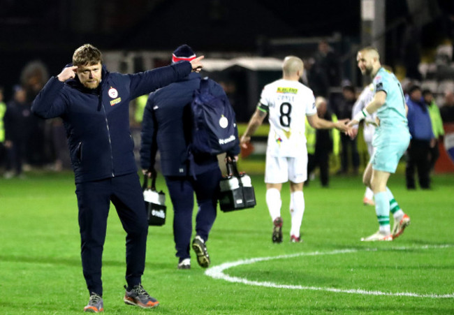 damien-duff-celebrates-after-the-game