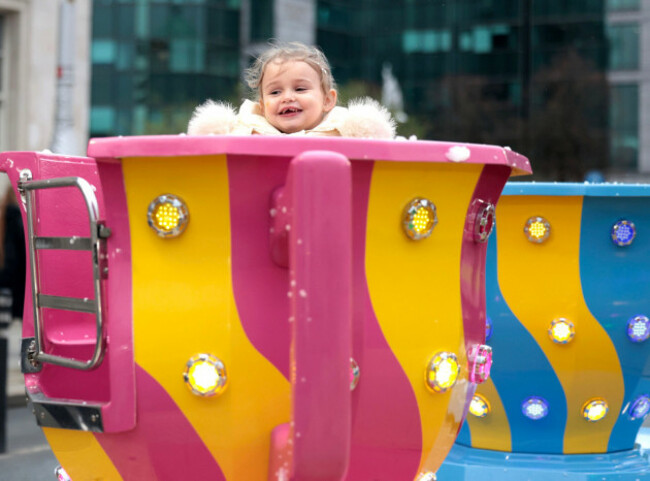 709Funfair_90701283