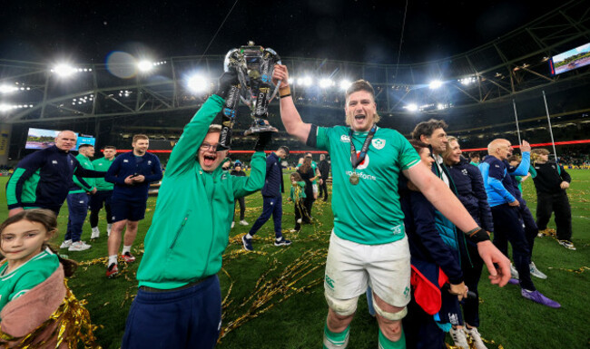 joe-mccarthy-celebrates-winning-with-his-brother-andrew