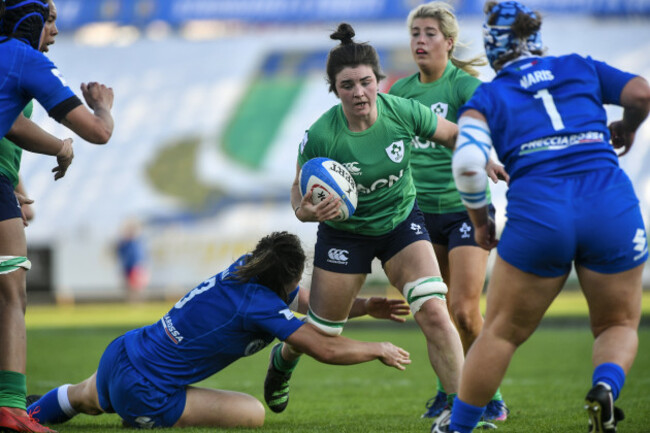 deirbhile-nic-a-bhaird-is-tackled