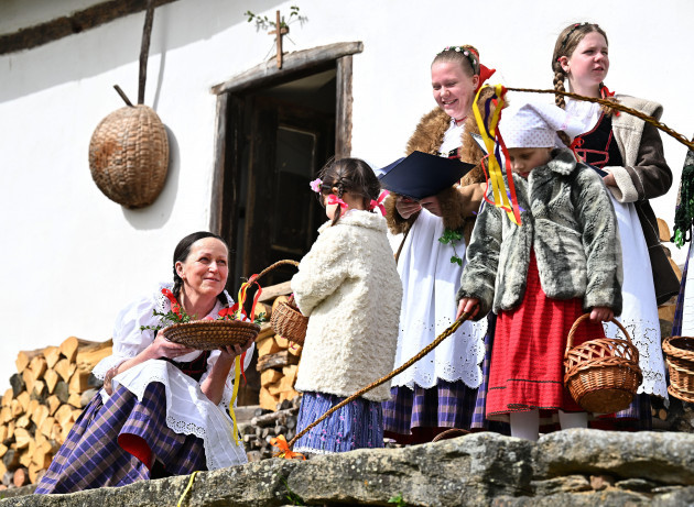 pohled-czech-republic-30th-mar-2024-two-days-of-easter-celebrations-began-today-on-march-30-2024-at-michals-farm-in-pohled-in-the-havlickuv-brod-district-vysocina-region-their-traditional-fo