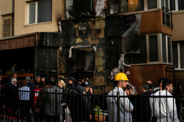 emergency-teams-and-police-officers-work-in-the-aftermath-of-a-fire-that-broke-out-in-a-nightclub-in-istanbul-turkey-tuesday-april-2-2024-a-fire-at-an-istanbul-nightclub-during-renovations-on-tue