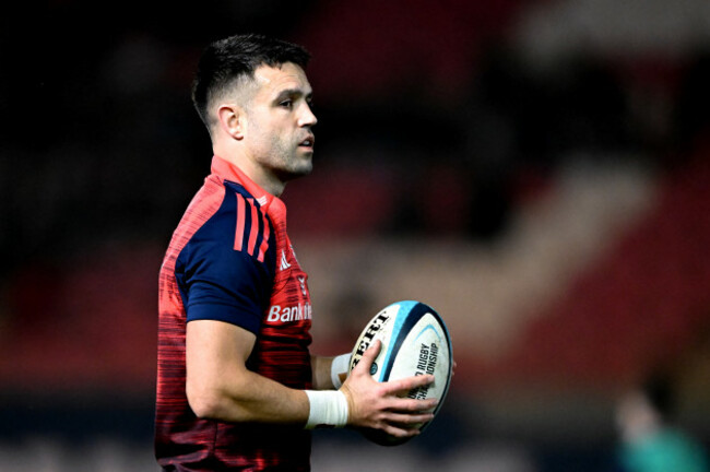 conor-murray-during-the-warm-up