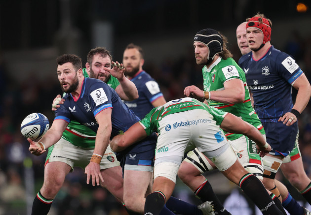 robbie-henshaw-gets-the-ball-away-under-pressure-from-james-cronin