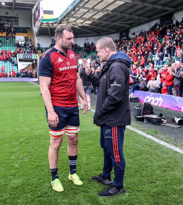 tadhg-beirne-and-graham-rowntree-talk-after-the-game