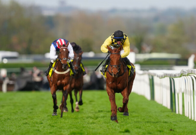 dancing-city-ridden-by-paul-townend-right-on-their-way-to-winning-the-cavani-sartorial-menswear-sefton-novices-hurdle-on-day-two-of-the-2024-randox-grand-national-festival-at-aintree-racecourse-li