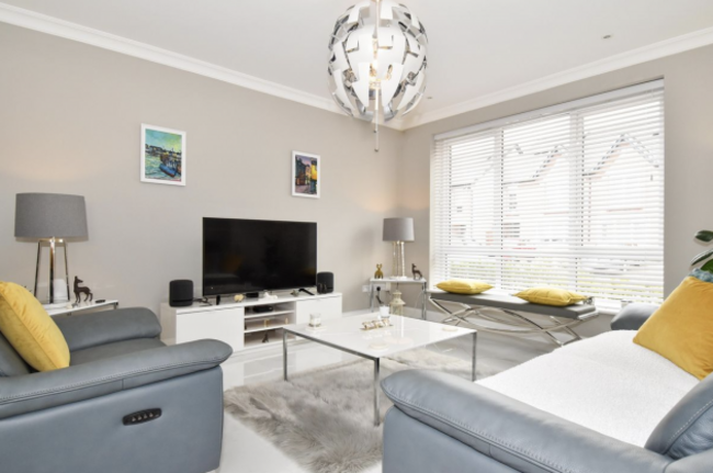 Screenshot 2024-04-19 at 20.36.08