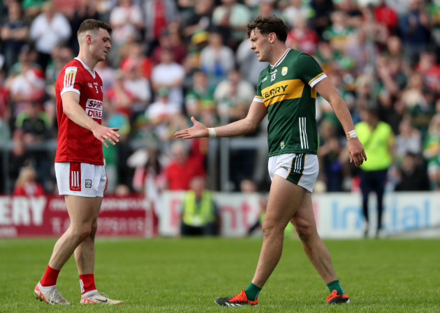 daniel-omahony-and-david-clifford-at-the-final-whistle