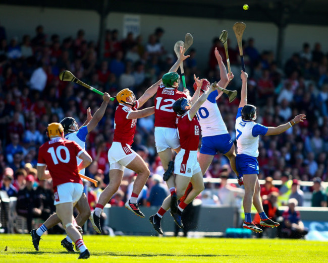 both-sets-of-players-look-for-possession-of-the-ball