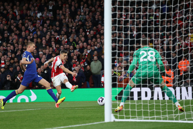 london-uk-23rd-apr-2024-leandro-trossard-of-arsenal-scoring-his-sides-opening-goal-during-the-premier-league-match-at-the-emirates-stadium-london-picture-credit-should-read-david-kleinsportima