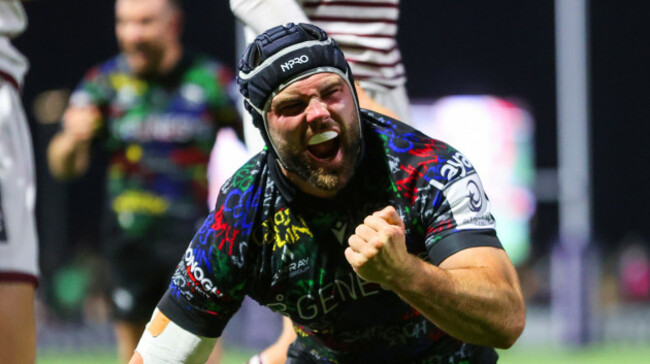 shamus-hurley-langton-celebrates-scoring-their-first-try