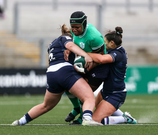 linda-djougang-is-tackled-by-lana-skeldon-and-lisa-thomson