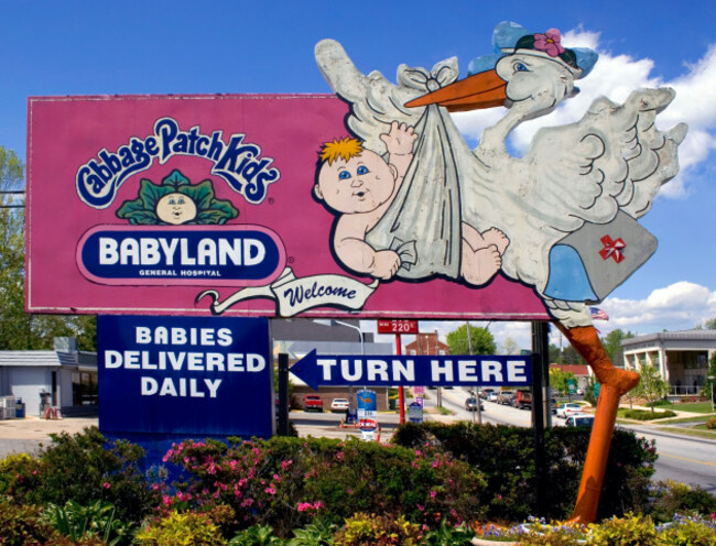 cabbage-patch-kids-dolls-sign-at-the-babyland-general-hospital-in-cleveland-georgia-image-shot-052005-exact-date-unknown