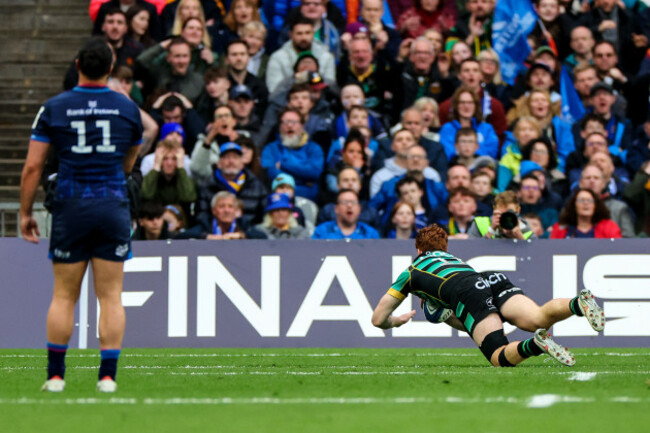 george-hendy-scores-a-try