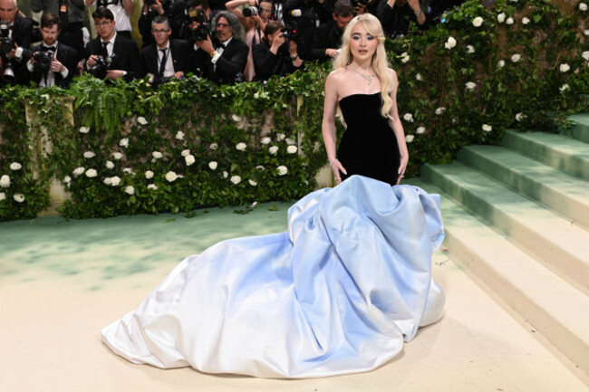 photo-by-dprfstar-maxipx-2024-5624-sabrina-carpenter-at-the-2024-costume-institute-benefit-gala-celebrating-sleeping-beauties-reawakening-fashion-held-on-may-6-2024-at-the-metropolitan-museu