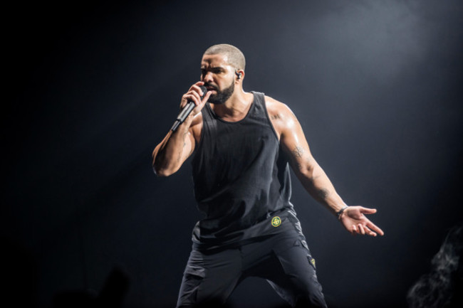 drake-performs-at-the-sse-hydro-on-march-23-2017-in-glasgow