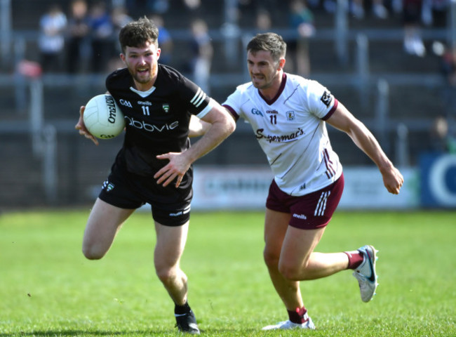 London beat Offaly by 14 points to secure first championship win in ...