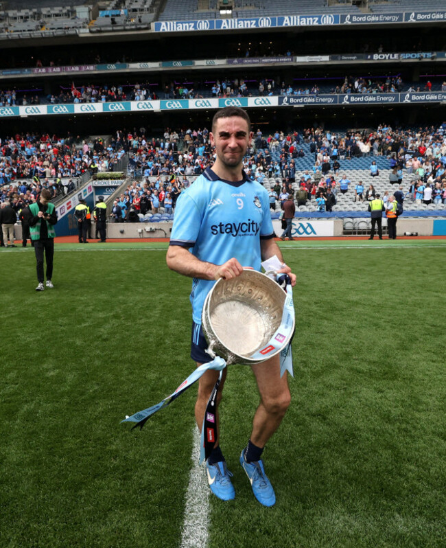 james-mccarthy-celebrates-with-the-delaney-cup