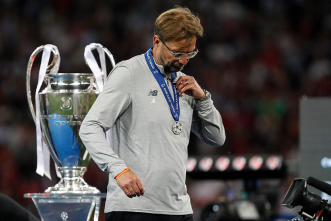 kiev-ukraine-26th-may-2018-liverpool-manager-jurgen-klopp-looks-dejected-as-he-receives-his-medal-after-the-uefa-champions-league-final-match-between-real-madrid-and-liverpool-at-olimpiyskiy-natio