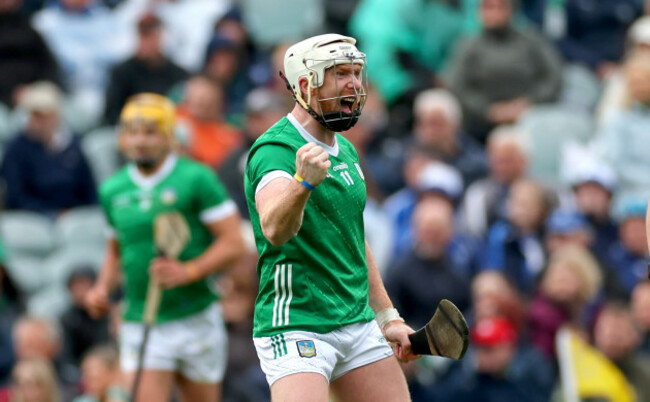 cian-lynch-celebrares-scoring-a-point