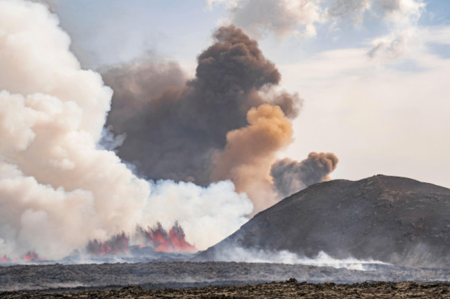 ash-rising-behind-sylingarfell-as-magma-hits-groundwater-triggering-phreatomagmatic-activity-from-a-volcano-in-grindavik-iceland-wednesday-may-29-2024-a-volcano-in-southwestern-iceland-erupted-w