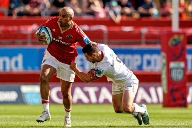 simon-zebo-comes-up-against-john-cooney