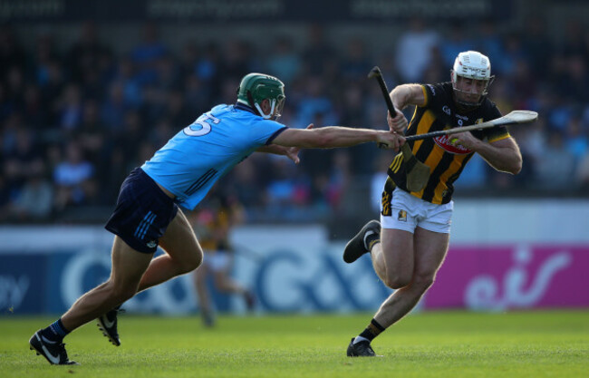 chris-crummey-tackles-mikey-carey