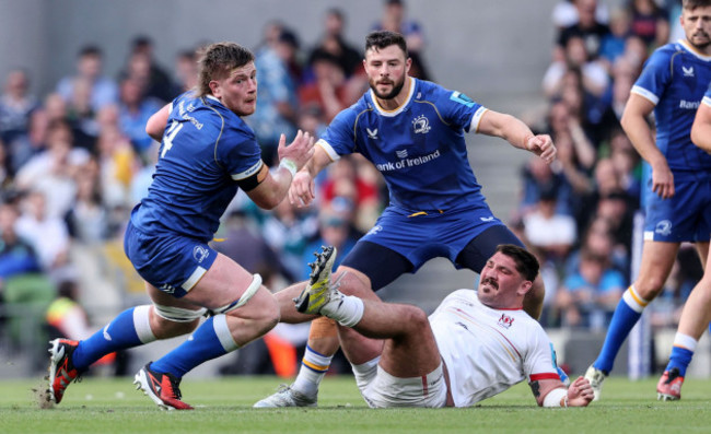 joe-mccarthy-and-robbie-henshaw-with-tom-otoole