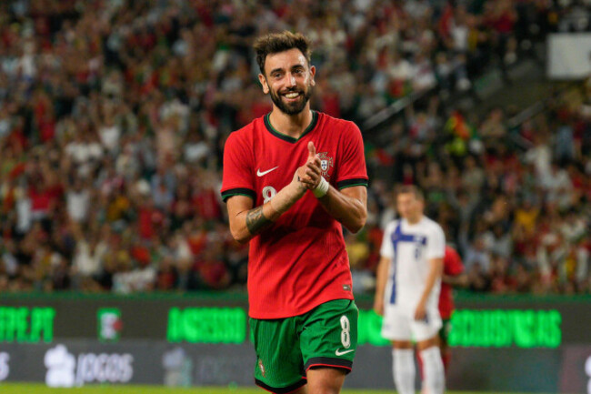 lisbon-portugal-04th-june-2024-bruno-fernandes-of-portugal-in-action-during-the-uefa-friendly-football-match-between-portugal-and-finland-at-estadio-jose-alvalade-final-score-portugal-42-finlan