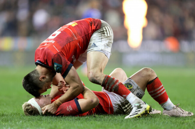conor-murray-celebrates-with-craig-casey