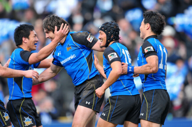 l-to-r-seiichi-shimomura-wild-knights-jaque-fourie-wild-knights-atsushi-tanabe-wild-knights-akihito-yamada-wild-knights-february-26-2012-rugby-japan-rugby-top-league-2011-2012play