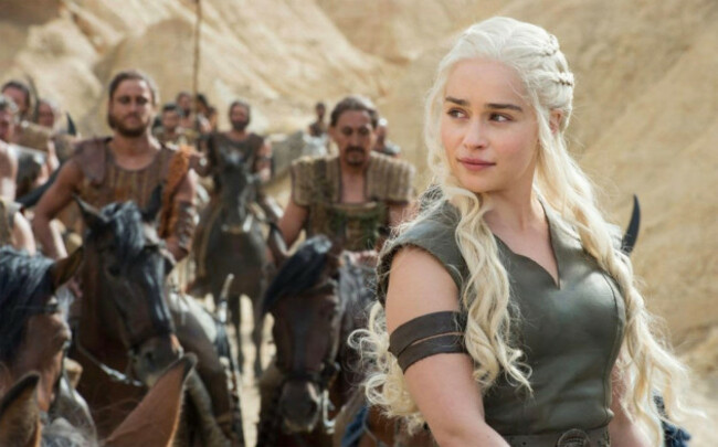 game-of-thrones-hbo-tv-2011-series-with-emilia-clarke-as-daenerys-leading-the-dothraki