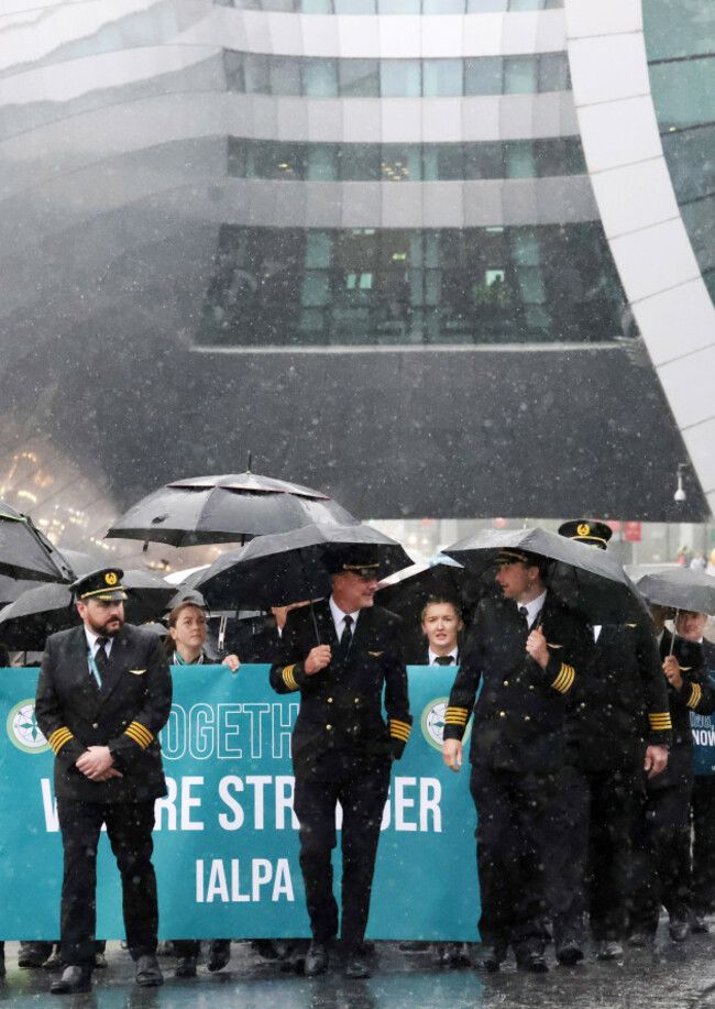730Aer Lingus Pilots Strike_90708390
