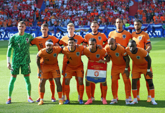 berlin-germany-25th-jun-2024-players-of-netherlands-national-team-pose-for-a-group-photo-before-the-uefa-euro-2024-group-stage-match-netherlands-v-austria-at-olympiastadion-in-berlin-germany-cred