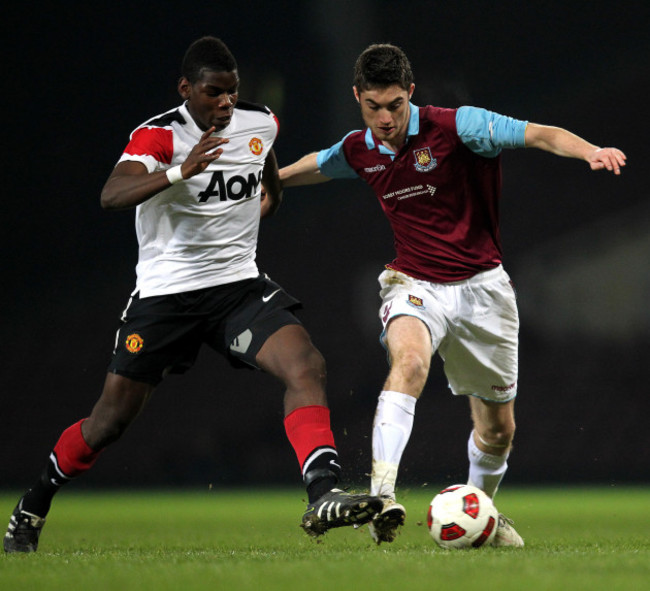 soccer-fa-youth-cup-fourth-round-west-ham-united-v-manchester-united-upton-park-west-ham-uniteds-eoin-wearen-and-manchester-unitedspaul-pogba-battle-for-the-ball