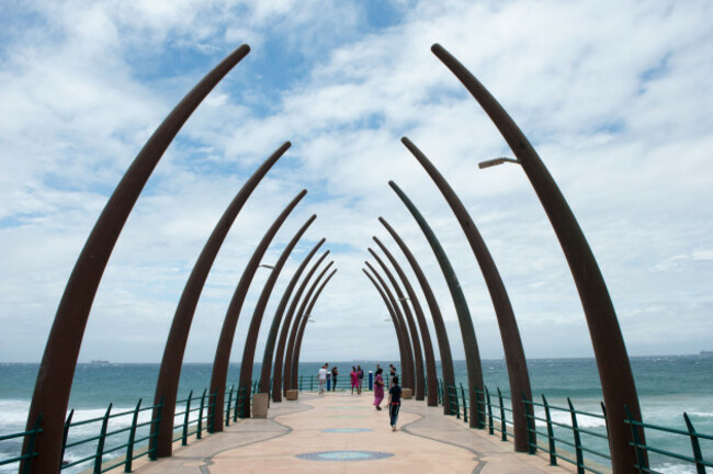 umhlanga-rocks-pier-umhlanga-near-durban-south-africa