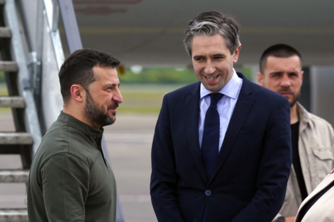 taoiseach-simon-harris-greets-ukrainian-president-volodymyr-zelensky-at-shannon-airport-co-clare-ahead-of-their-bilateral-meeting-picture-date-saturday-july-13-2024