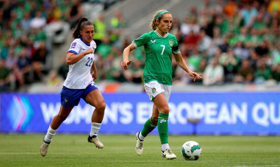 julie-ann-russell-and-eve-perisset