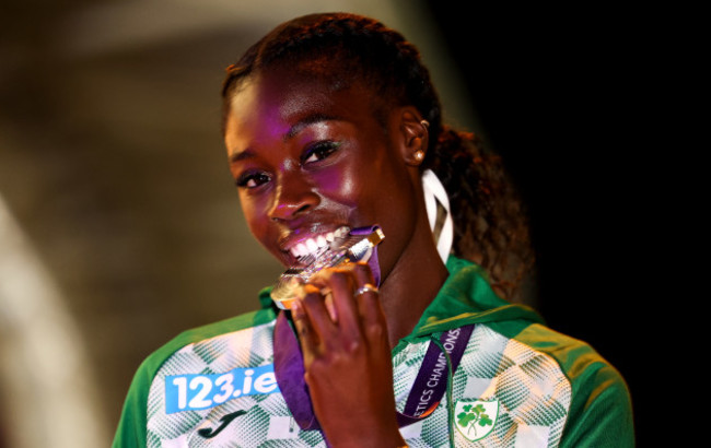 rhasidat-adeleke-celebrates-with-her-silver-medal