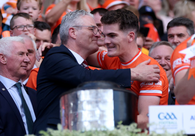 jarlath-burns-celebrates-with-his-son-jarlath-og-burns