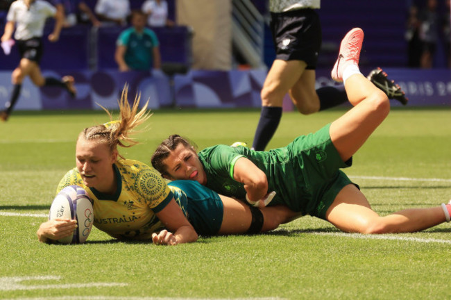 paris-france-29th-july-2024-levi-maddison-of-australia-during-womens-rugby-sevens-match-between-australia-and-ireland-at-the-2024-paris-olympic-games-in-paris-france-monday-july-29-2024-aap