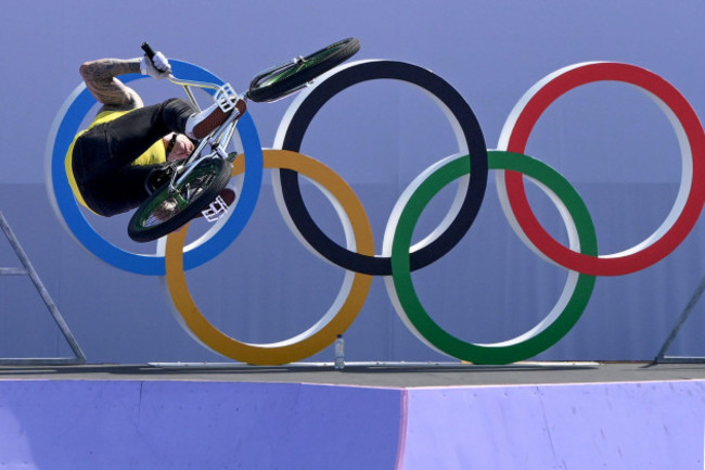 paris-france-30th-july-2024-logan-martin-of-australia-during-the-cycling-bmx-freestyle-mens-park-qualification-at-la-concorde-urban-park-as-part-of-the-2024-paris-summer-olympic-games-in-paris-f