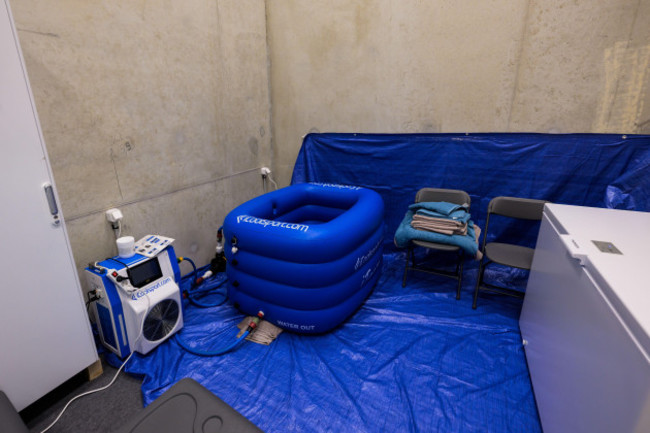 an-ice-bath-room-in-the-building-of-team-belgium-in-the-olympic-village-during-day-3-of-the-paris-2024-olympic-games-on-july-23-2024-in-paris-photo-joel-marklundbildbyrankod-jmjm0579-bben